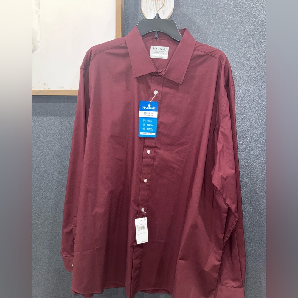 Haggar Men's Deep Red Dress Shirt
